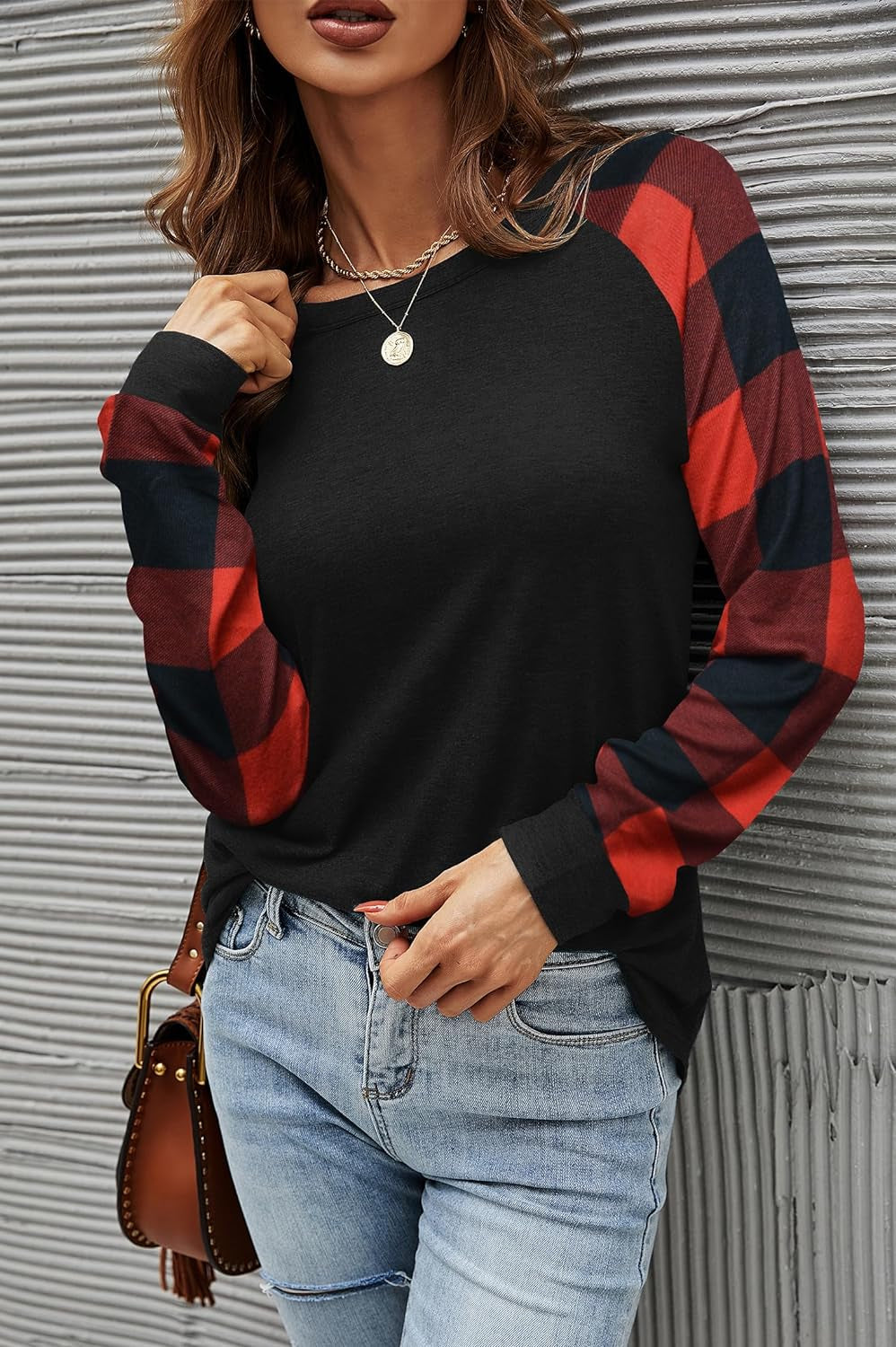 Womens Long Sleeve Tops Crew Neck Casual Shirts Fashion Loose Fit Trendy Outfits Clothes