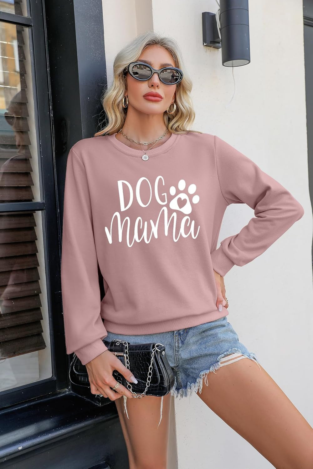 Dog Mom Sweatshirt Women Dog Mama Graphic Shirt Cute Dog Paw Shirts Dog Lover Pullover Casual Long Sleeve Tee Tops